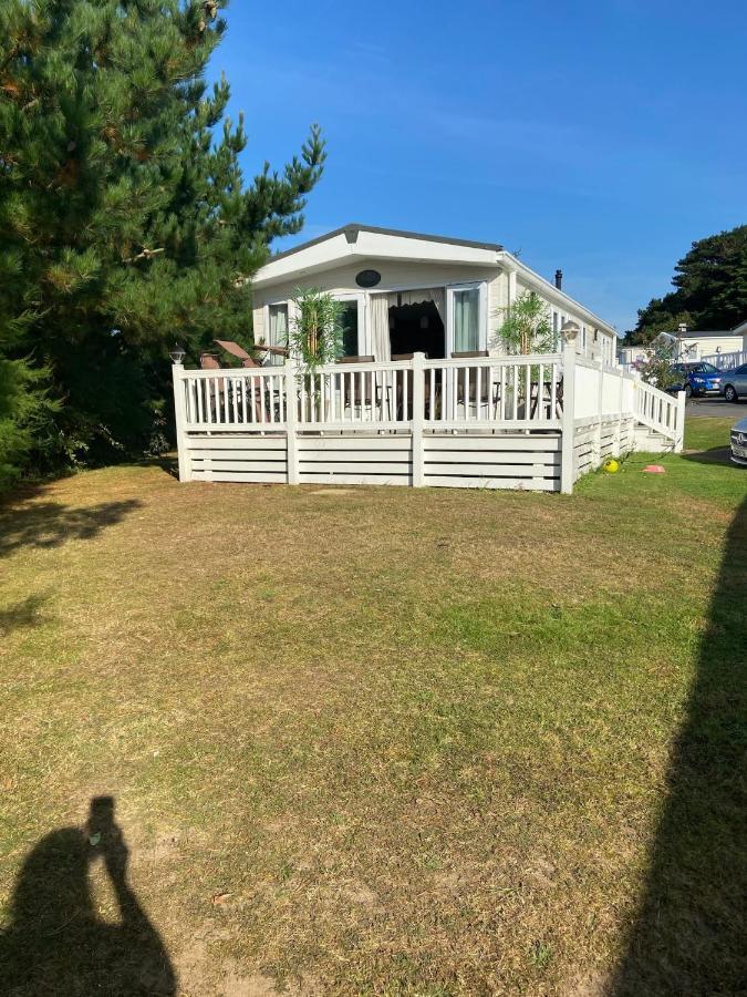 New Forest Retreat Shorefield Country Park Lymington Exterior photo
